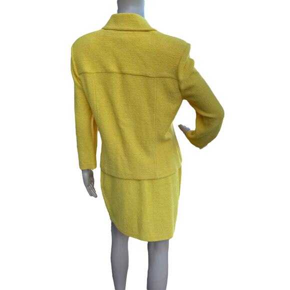 St. John 8 Skirt Suit Yellow Tweed Knit Gold Turn-Lock Jacket Pencil Mini Set - Picture 5 of 16